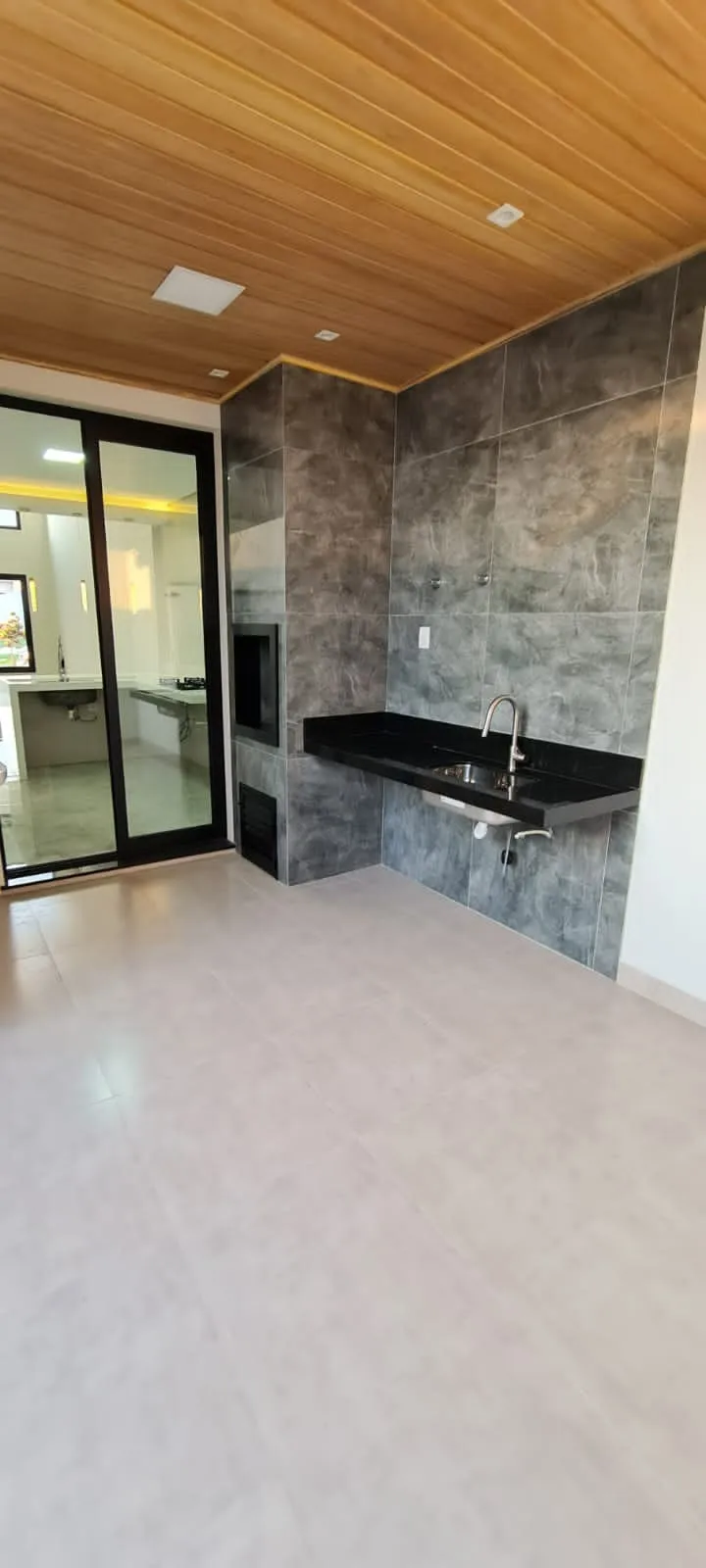 Imagem Residência Excepcional no Horto Florestal: Sofisticação e Conforto em Cada Detalhar