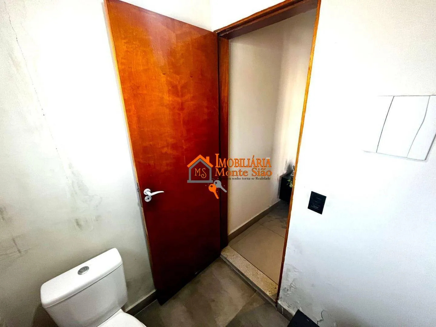 Imagem Sobrado com 3 dormitórios à venda, 210 m² por R$ 550.000,00 - Vila Rio de Janeiro - Guarulhos/SP