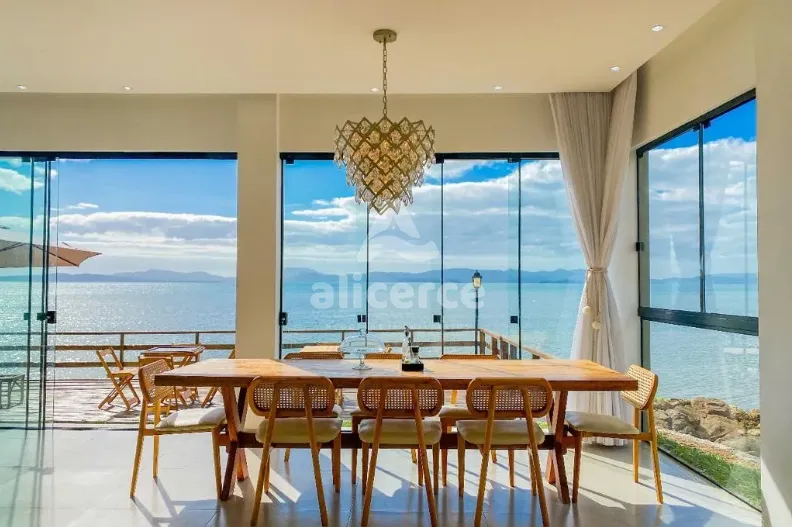 Imagem Casa à venda com 5 quartos 1 suíte, 490m² em São Miguel (Guaporanga) Biguaçu