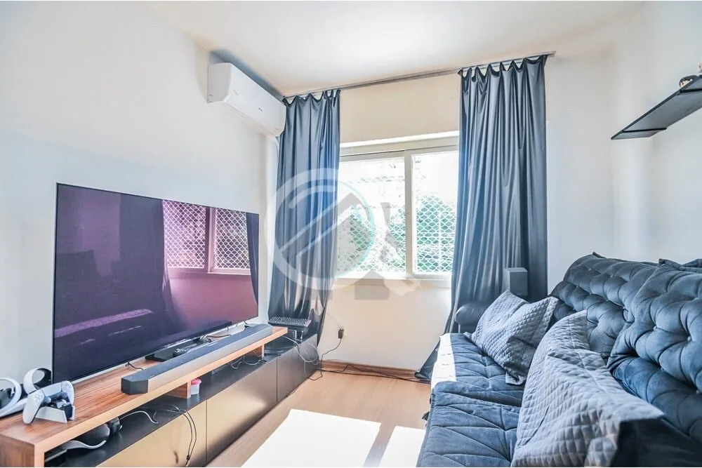 Imagem Amplo Apartamento no Menino Deus ? Com excelente iluminação natural. Espaço e conforto: Com 101 m...