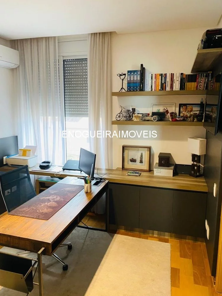 Imagem CASA RESIDENCIAL em SANTANA DE PARNAÍBA - SP, TAMBORÉ