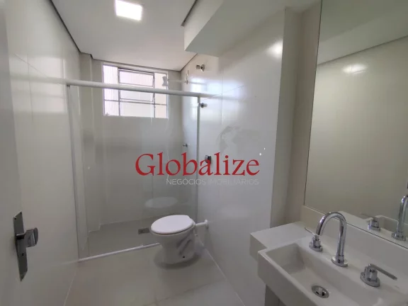 Imagem Apartamento à venda com 90m², 2 quartos, dependência, vaga demarcada por R$480.000,00 no Campo Grande em Santos