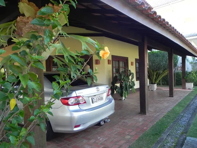 Imagem Casa com 4 Quartos à Venda, 570 m² em Várzea - Teresópolis