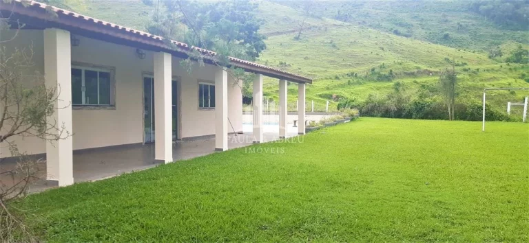 Imagem Chácara Fantástica com 3 Dorms 1 Suíte, Piscina, Área Externa com Churrasqueira em Socorro-SP