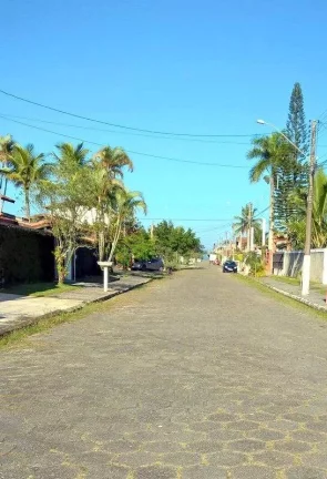 Imagem LINDA CASA EM DOIS LOTES COM BELA PISCINA E PAISAGISMO