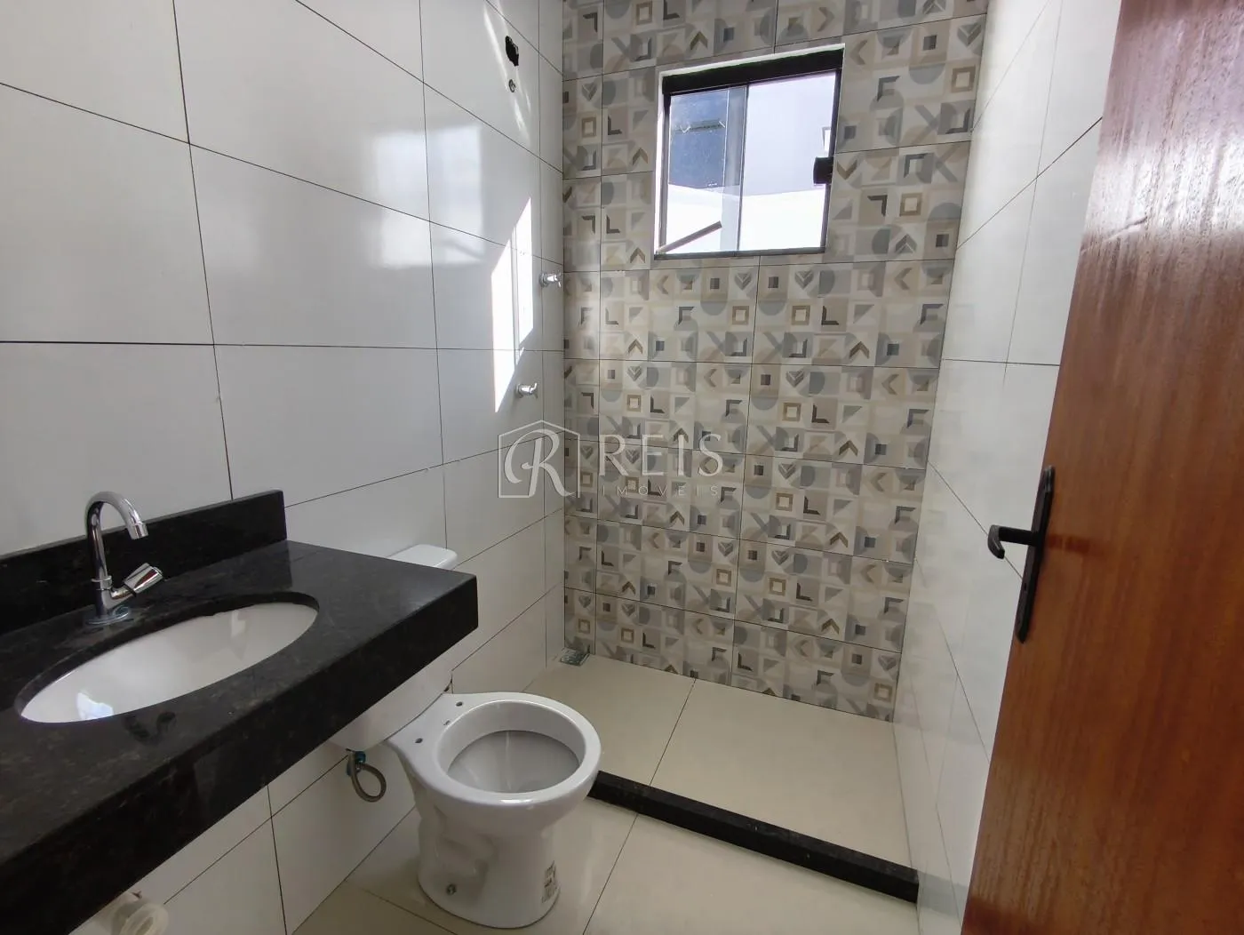 Imagem Casa para Venda em Rio das Ostras, Chácara Mariléa, 3 dormitórios, 1 suíte, 2 banheiros, 2 vagas