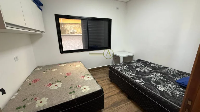 Imagem Linda casa térrea a venda 100m da praia e porteira fechada em Peruíbe