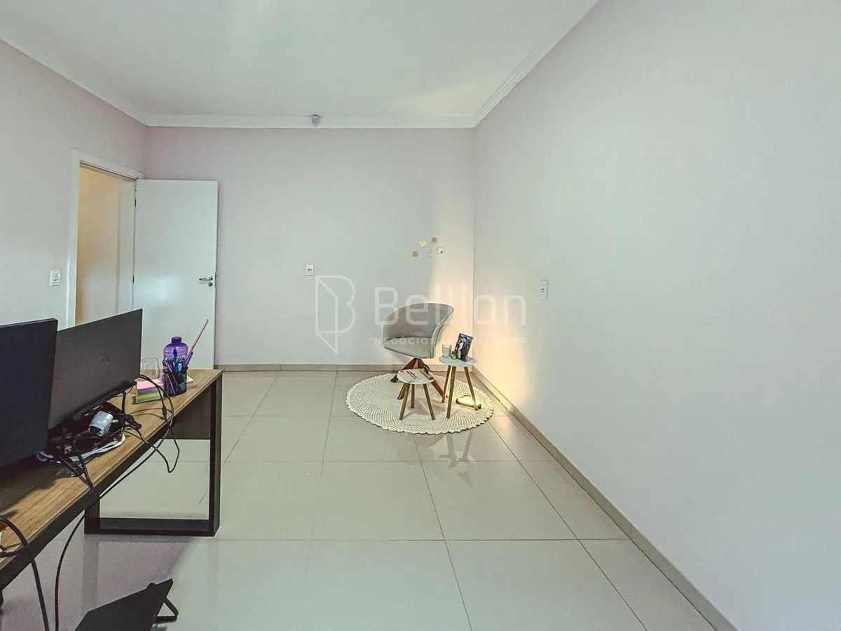 Imagem Casa com suíte no centro de Rodeio