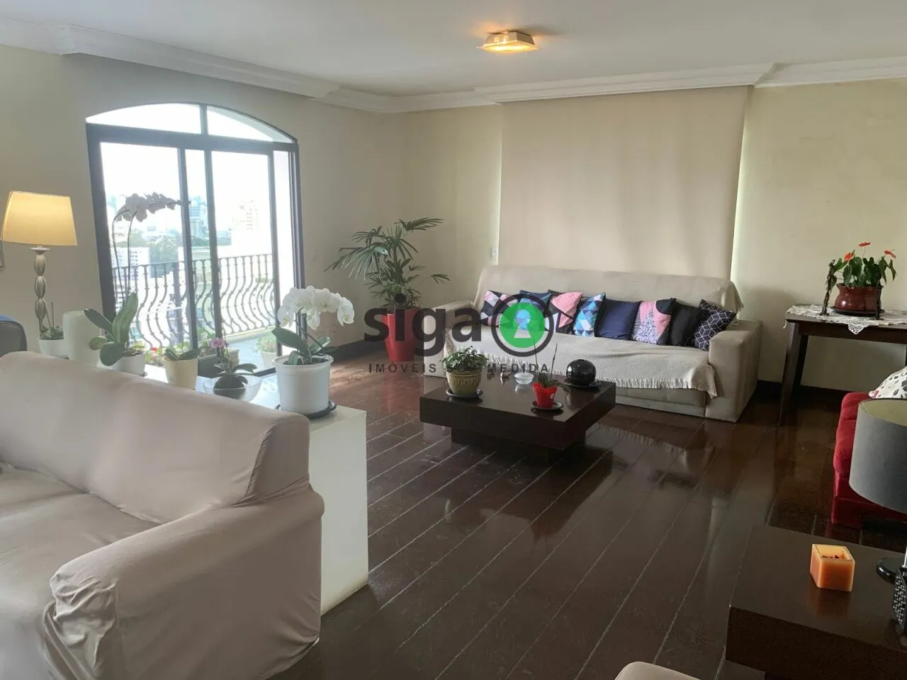 Imagem Apartamento Alto Padrão com 305m² Andar Inteiro 4 Dorms 5 Vagas - Região Nobre
