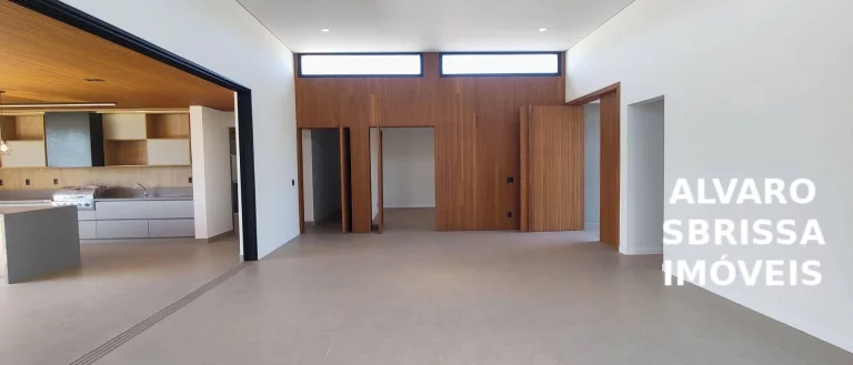 Imagem Casa de alto padrão, térrea com 5 suites, totalmente climatizada e com linda piscina.