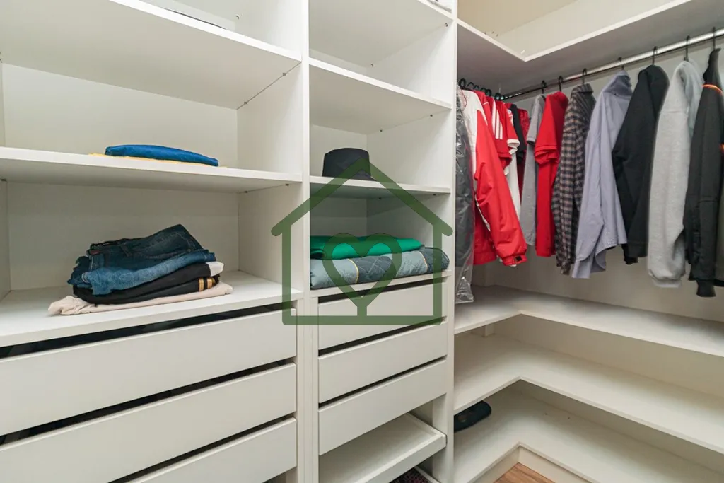Imagem Apartamento situado em um elegante condomínio fechado, onde conforto e praticidade se unem em um im...