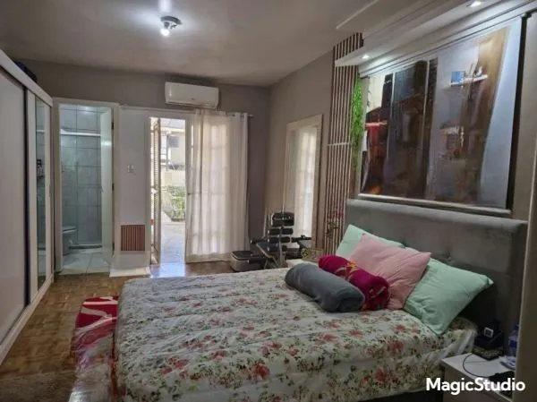 Imagem Casa sobrado no Passo D'areia de 3 dormitórios e vaga