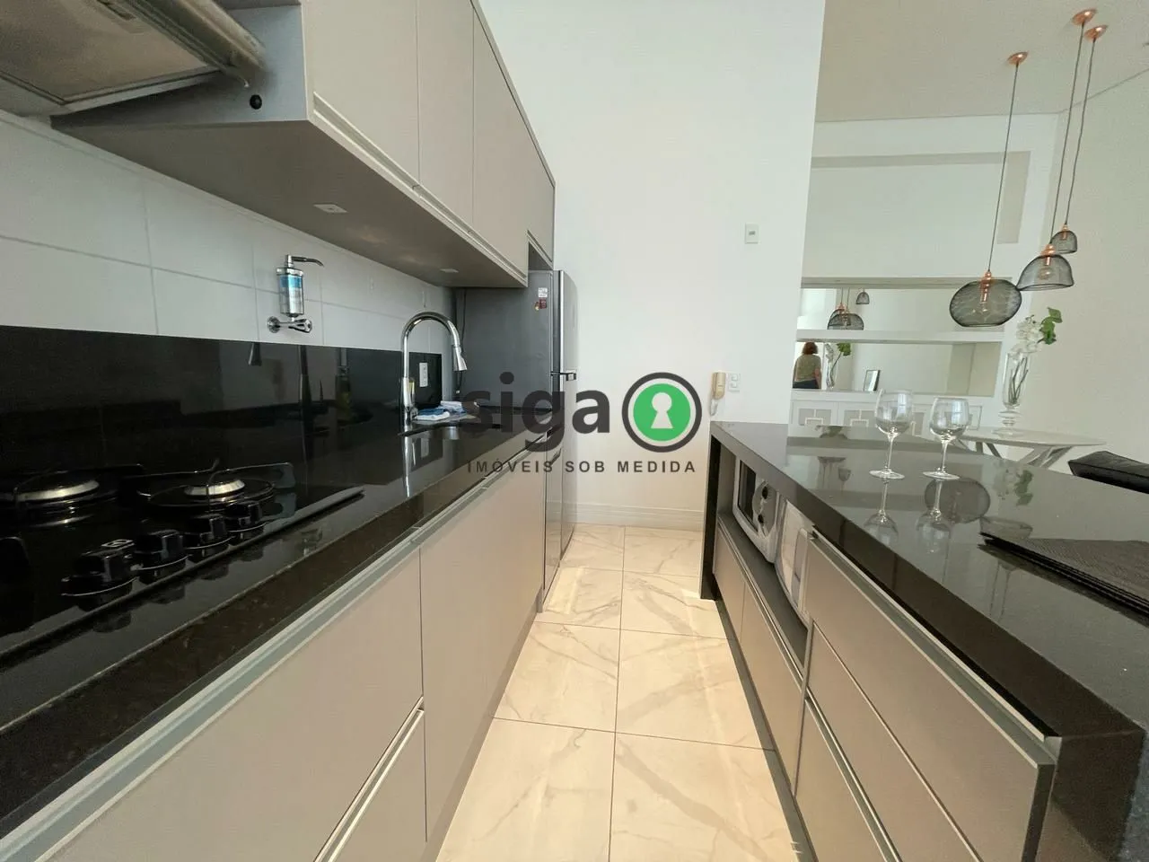 Imagem Apto com 85m², no Brooklin, com 1 suite, lavabo, 2 vagas e Pé direito duplo para locação
