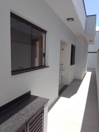 Imagem CASA NOVA COM 2 DORMITORIOS E PISCINA