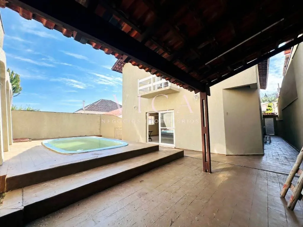 Imagem Casa à venda, 395 m² com 4 dormitórios por R$ 2.299.000,00 - Alphaville/SP