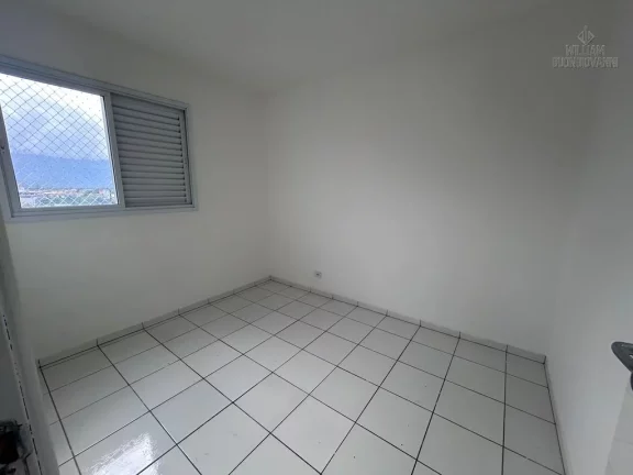 Imagem Caiçara te chama: apartamento a 820m da praia por R$ 280 mil