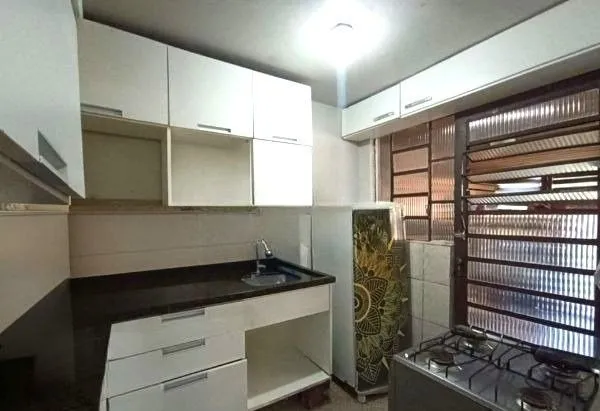 Imagem Casa no bairro Jardim do Salso com 2 dormitórios e 4 vagas