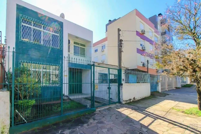Imagem Terreno à venda, 308 m² a 100 metros da Perimetral por R$ 950.000 - Jardim Botânico - Porto Alegre/RS