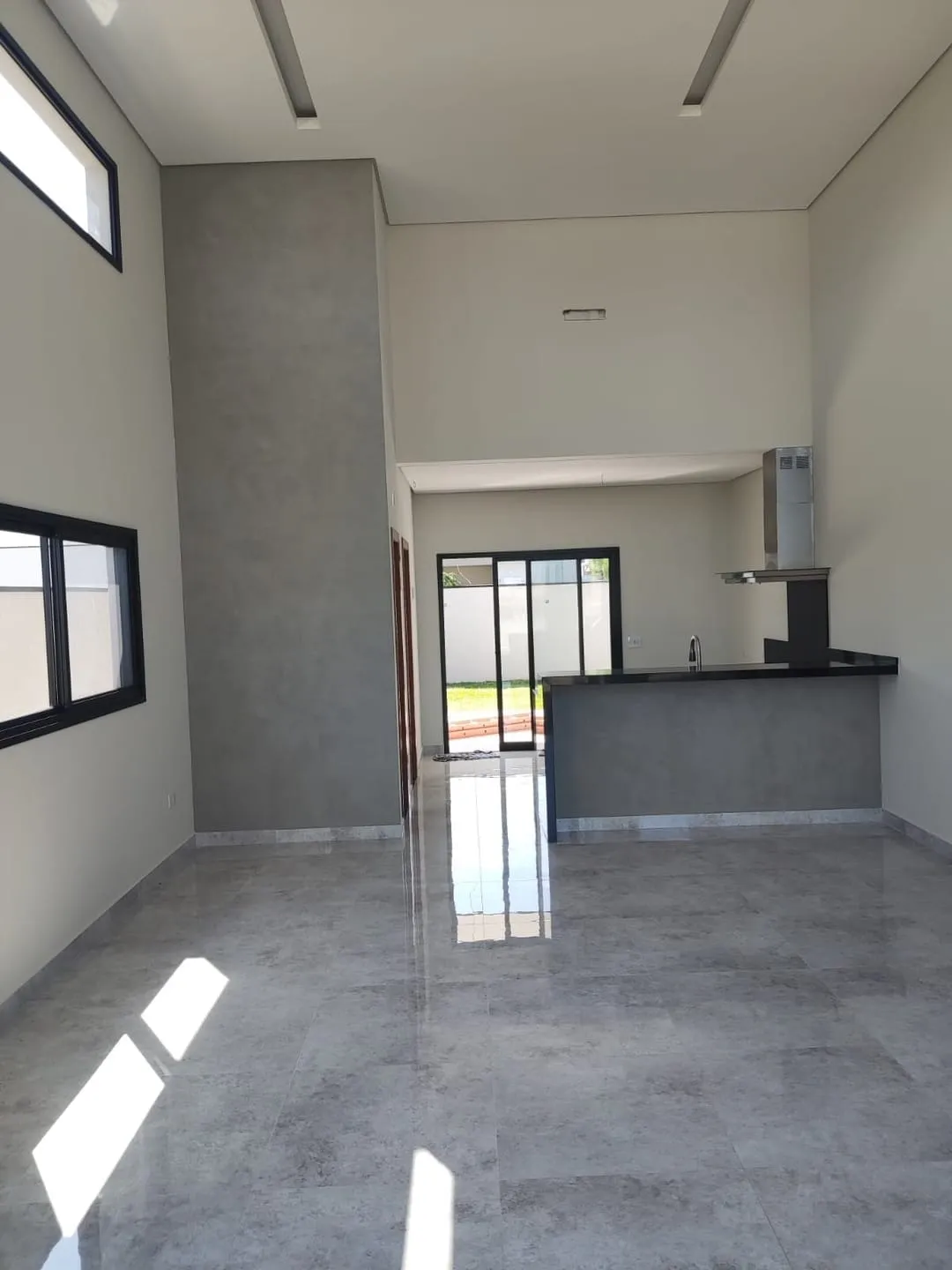 Imagem Casa à venda 3 Quartos, 1 Suite, 2 Vagas, 300M², Bairro do Grama, Caçapava - SP | Condomínio Terras do Vale