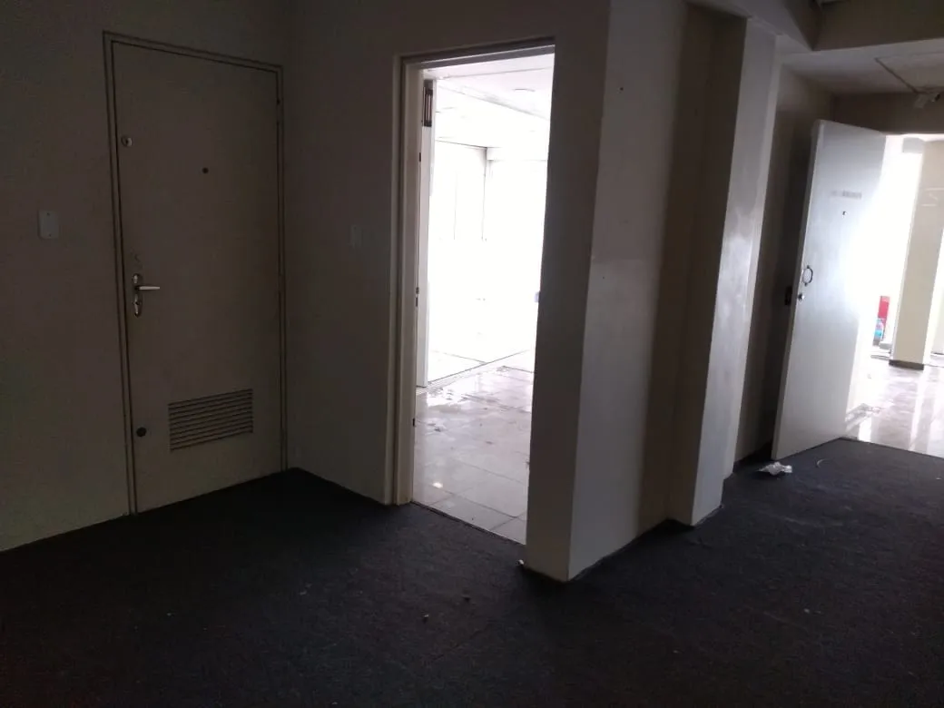 Imagem Comercial à venda 300M², Centro, Pindamonhangaba - SP