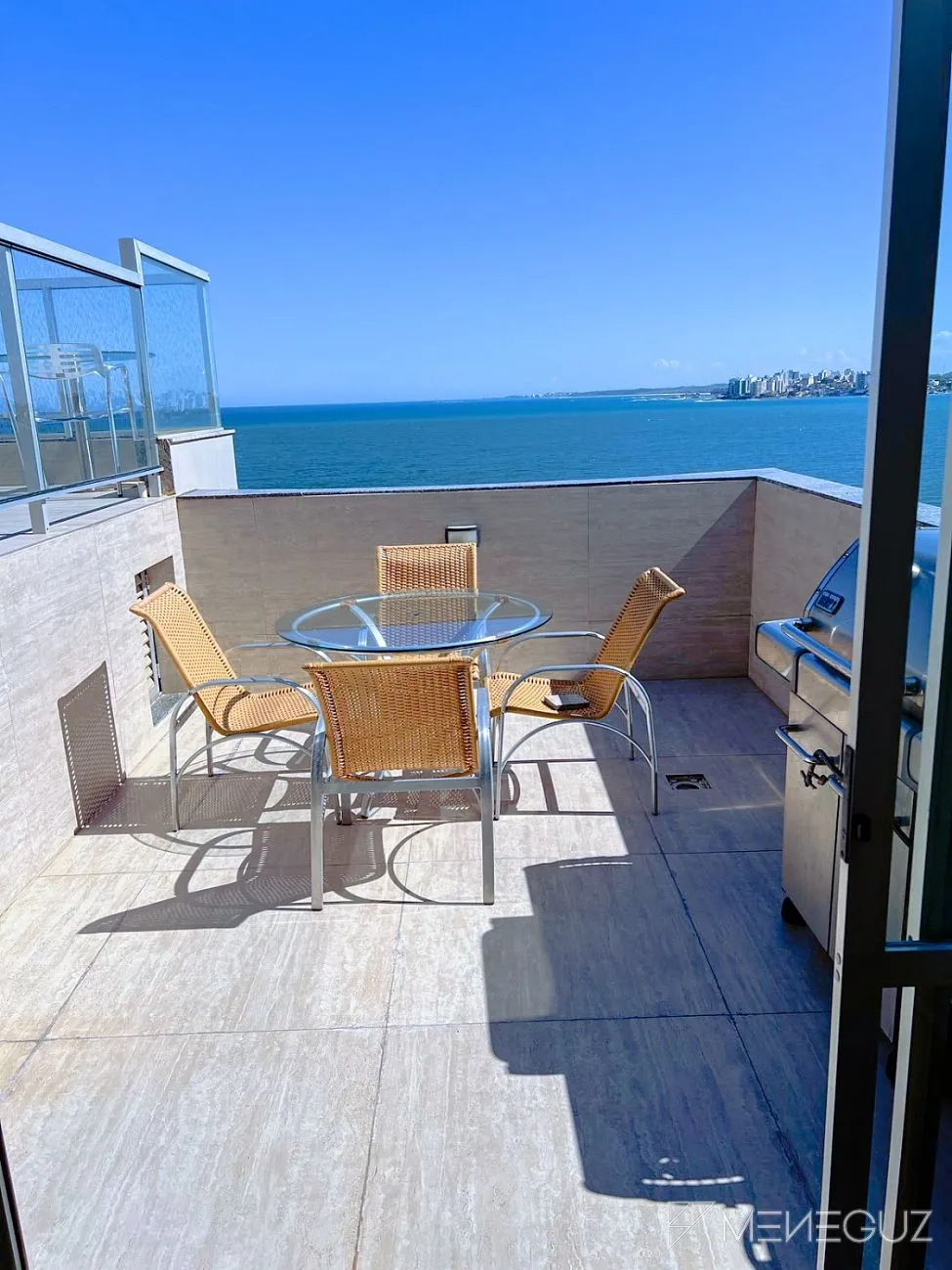 Imagem Apartamen na Cobertura - Com Picina - De frente para Praia