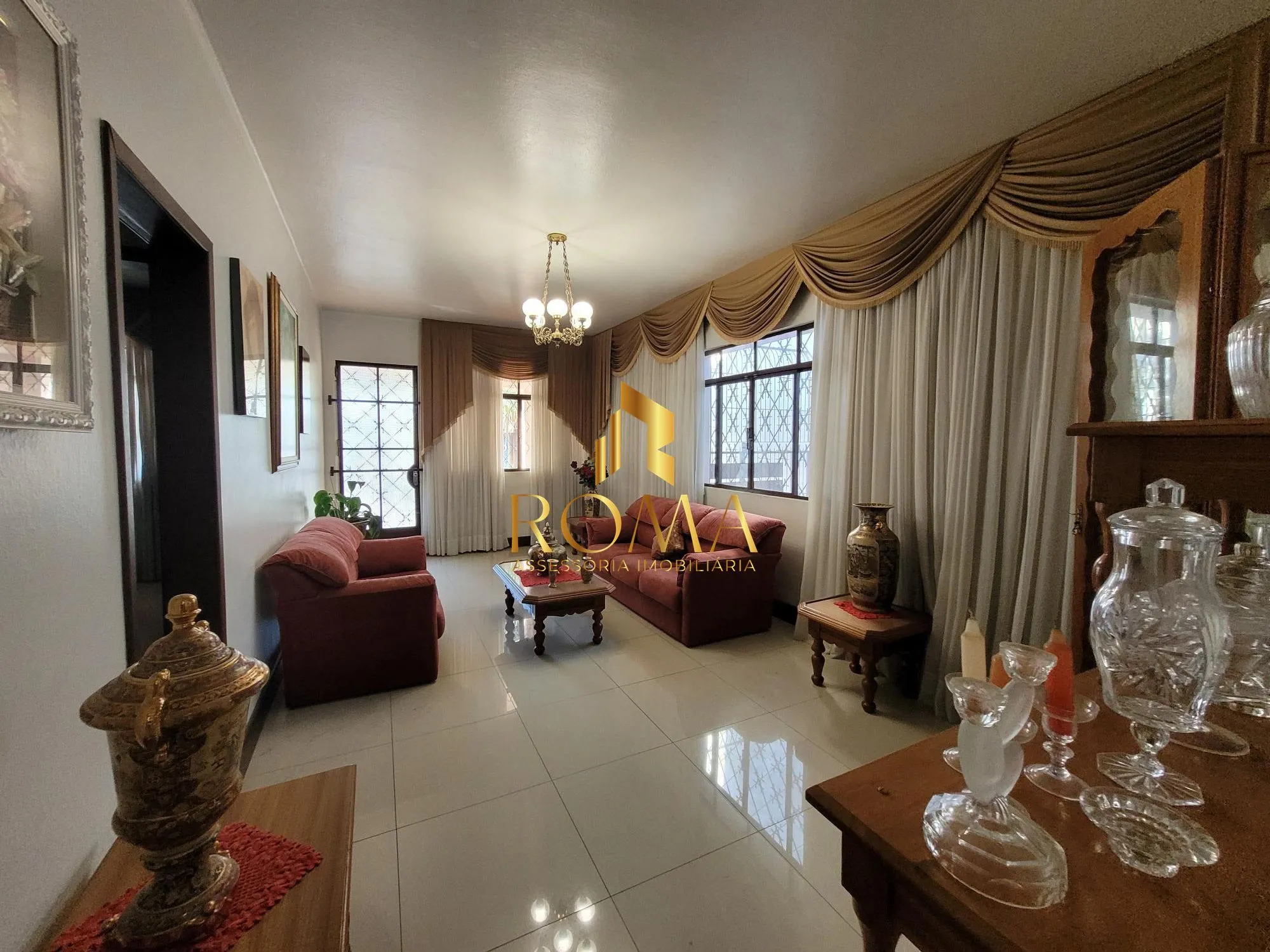 Imagem Casa 4 dormitórios à venda Nossa Senhora do Rosário Santa Maria/RS
