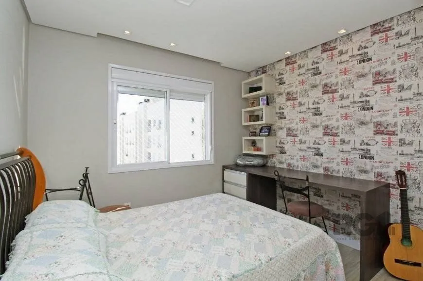 Imagem EXCELENTE OPORTUNIDADE! 120m2, 2 VAGAS, ANDAR ALTÍSSIMO COM VISTA PARA AEROPORTO! Apartamento 3 dormitórios (sendo 1 suíte)