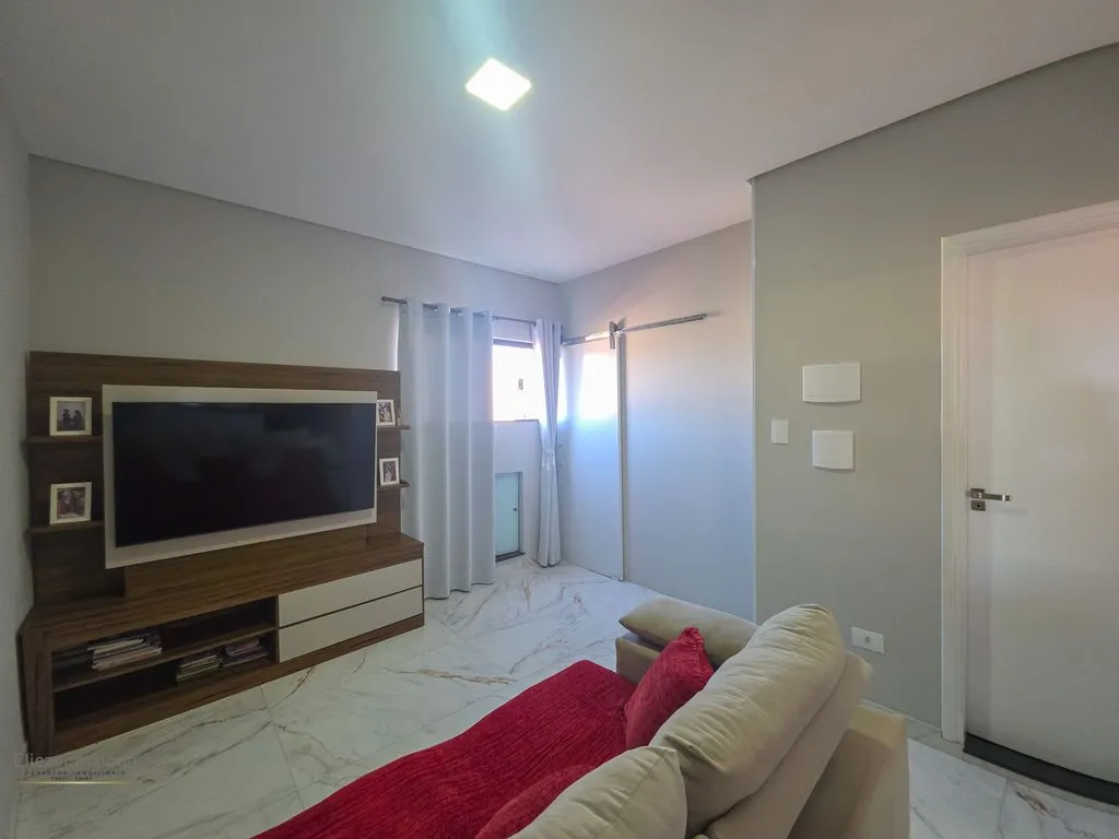 Imagem Casa com 3 quartos a venda no bairro Santa Ângela em Poços de Caldas - MG