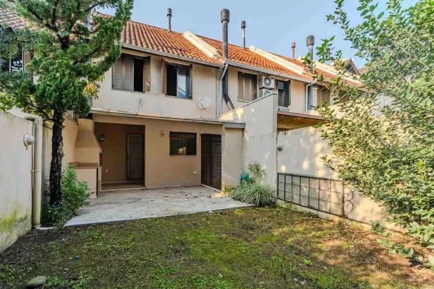Imagem Casa em condomínio com 3 dormitórios, suíte, sótão e lazer completo - 106m²