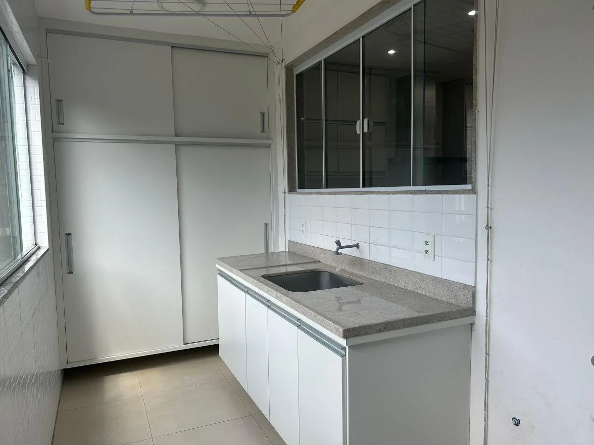 Imagem Casa com 3 Quartos à Venda, 180 m² em Vila Guanabara - Duque de Caxias