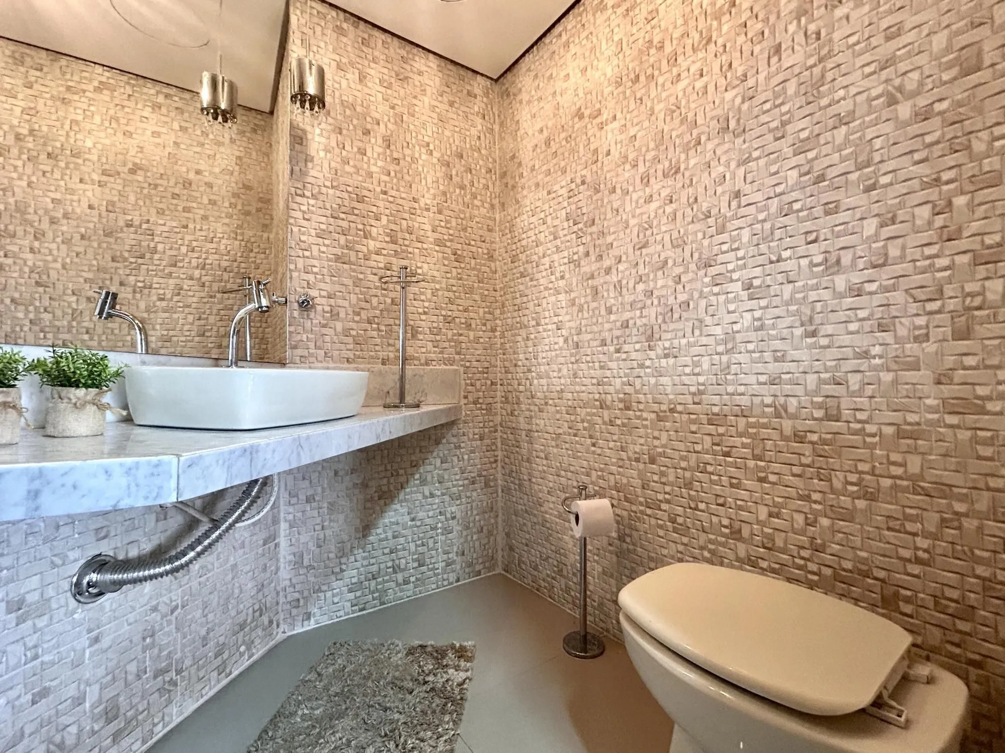 Imagem Cobertura Duplex à venda / aluguel (R$11.900,00 + taxas) no Centro de Canoas com piscina