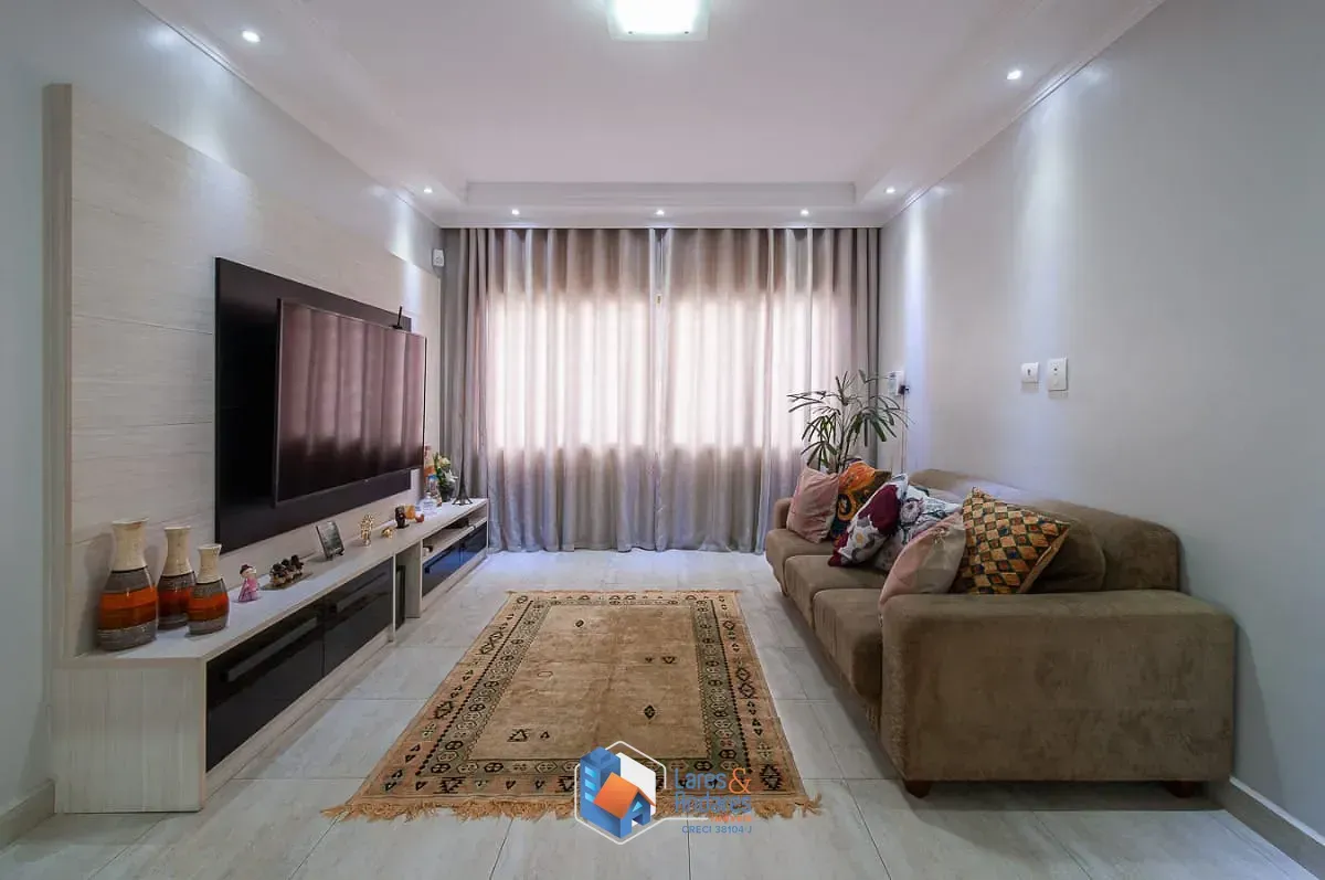 Imagem Sobrado para venda em Santana com 3 quartos, sendo 3 suítes, 160m²