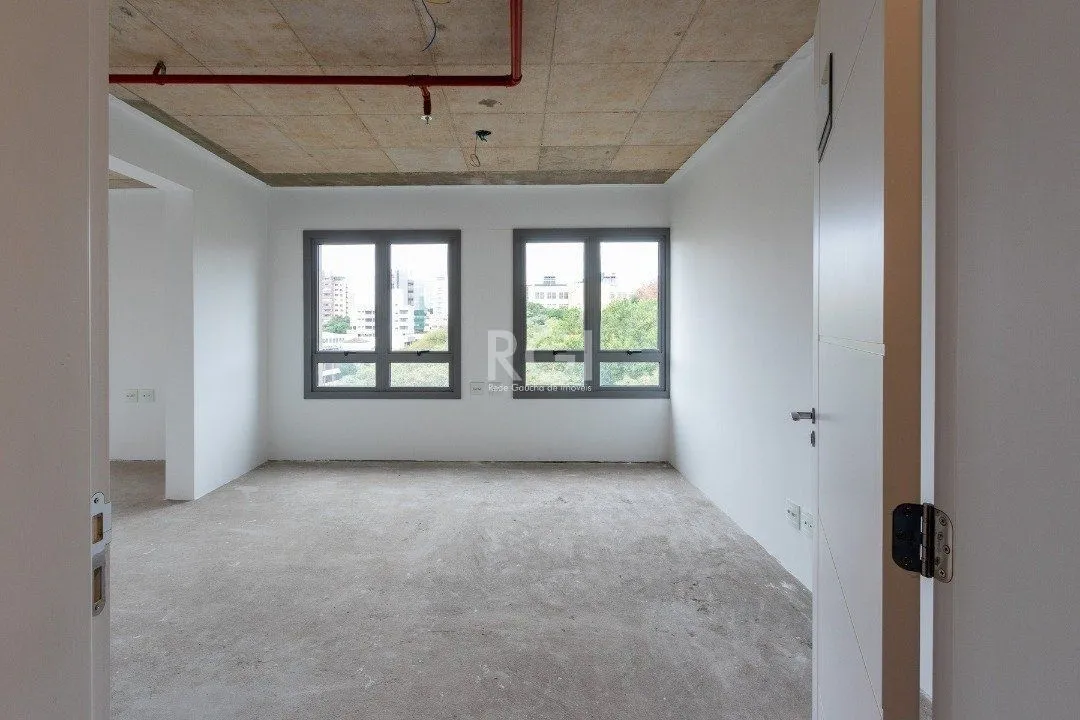 Imagem Conjunto/Sala para Venda - 70.83m², 0 dormitórios, São João