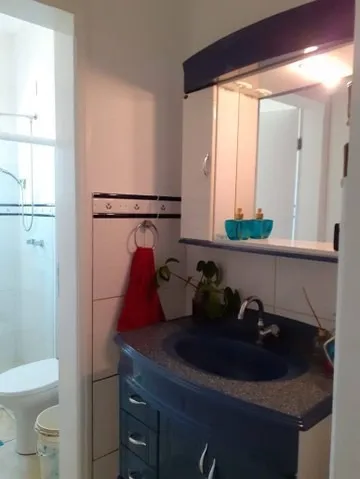 Imagem Troco casa no Condomínio Village Ipanema I, em Aracoiaba da Serra