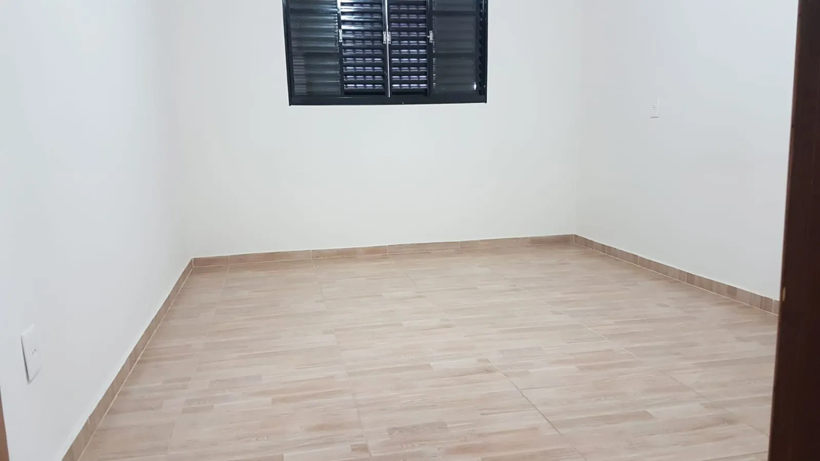 Imagem Casa a venda com amplo espaço