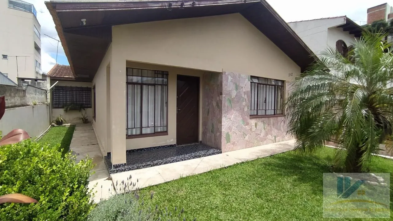 Imagem Casa para Venda em São José dos Pinhais, Três Marias, 4 dormitórios, 2 banheiros, 4 vagas