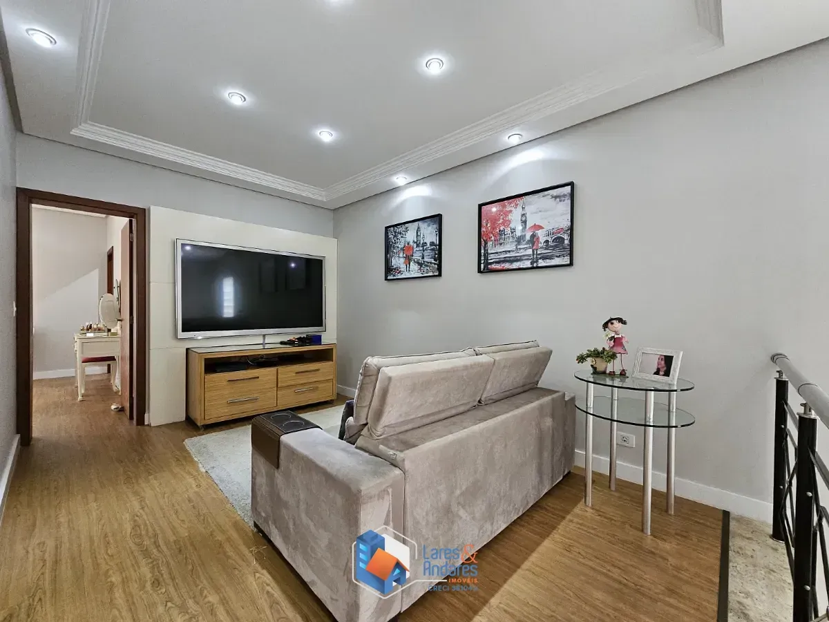 Imagem Sobrado para venda em Jardim Carlu com 4 quartos, sendo 2 suítes, 453m²