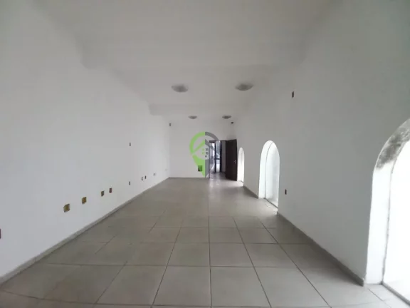 Imagem Pavilhão/Galpão à venda em Santos/SP