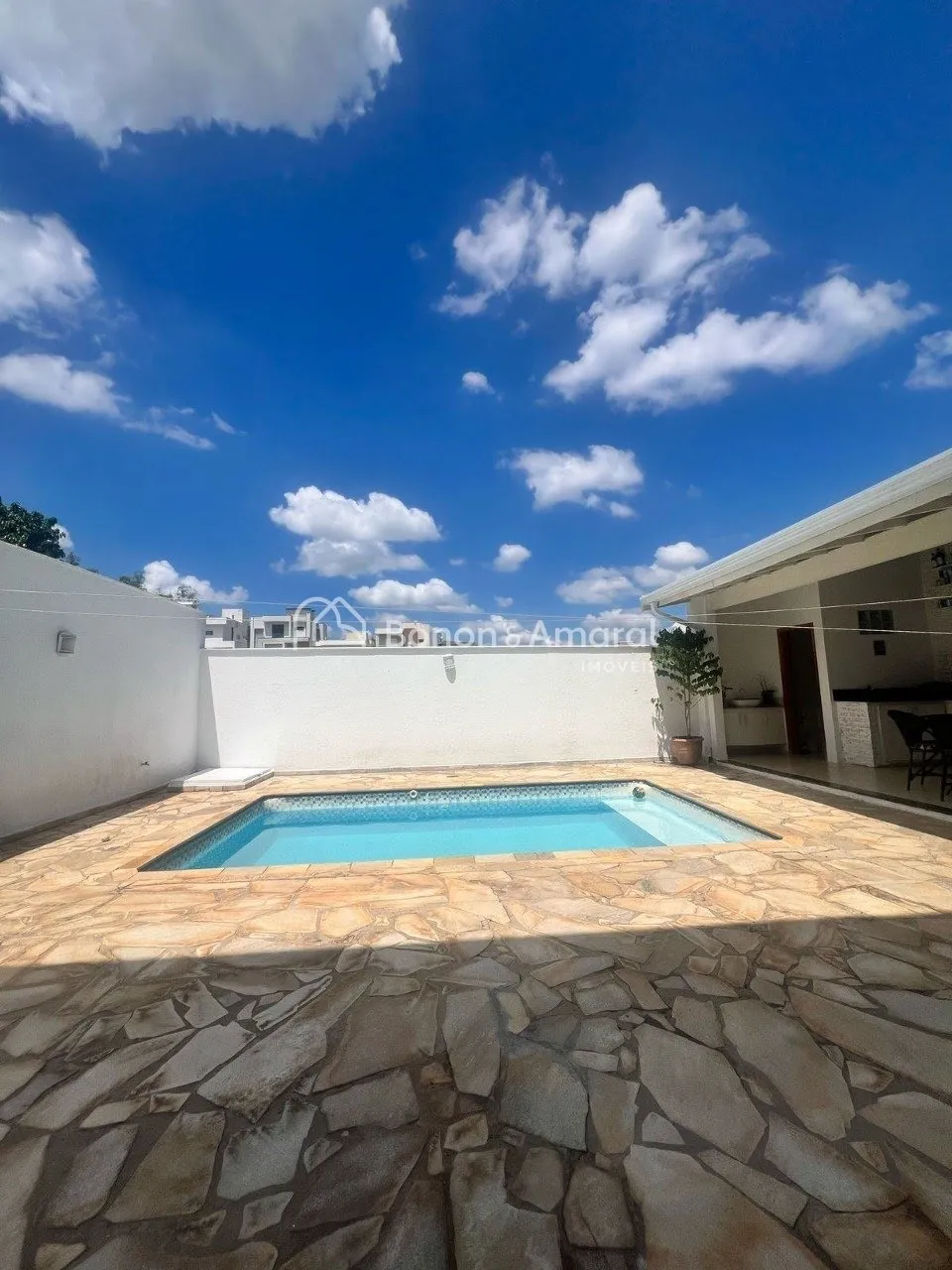 Imagem Casa à Venda no Condomínio Madre Maria Villac em Valinhos/SP