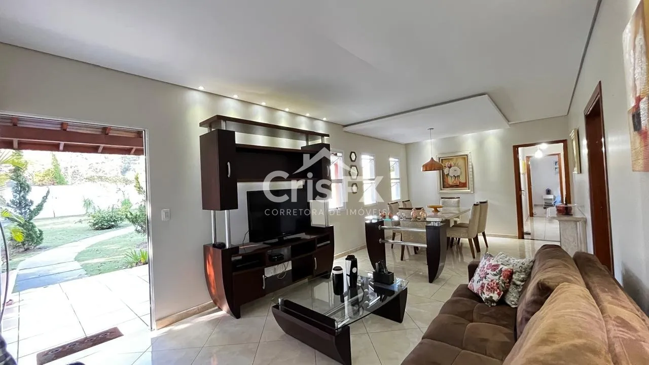 Imagem Chácara de 4 quartos, 230m² no bairro Vale Verde, em Valinhos