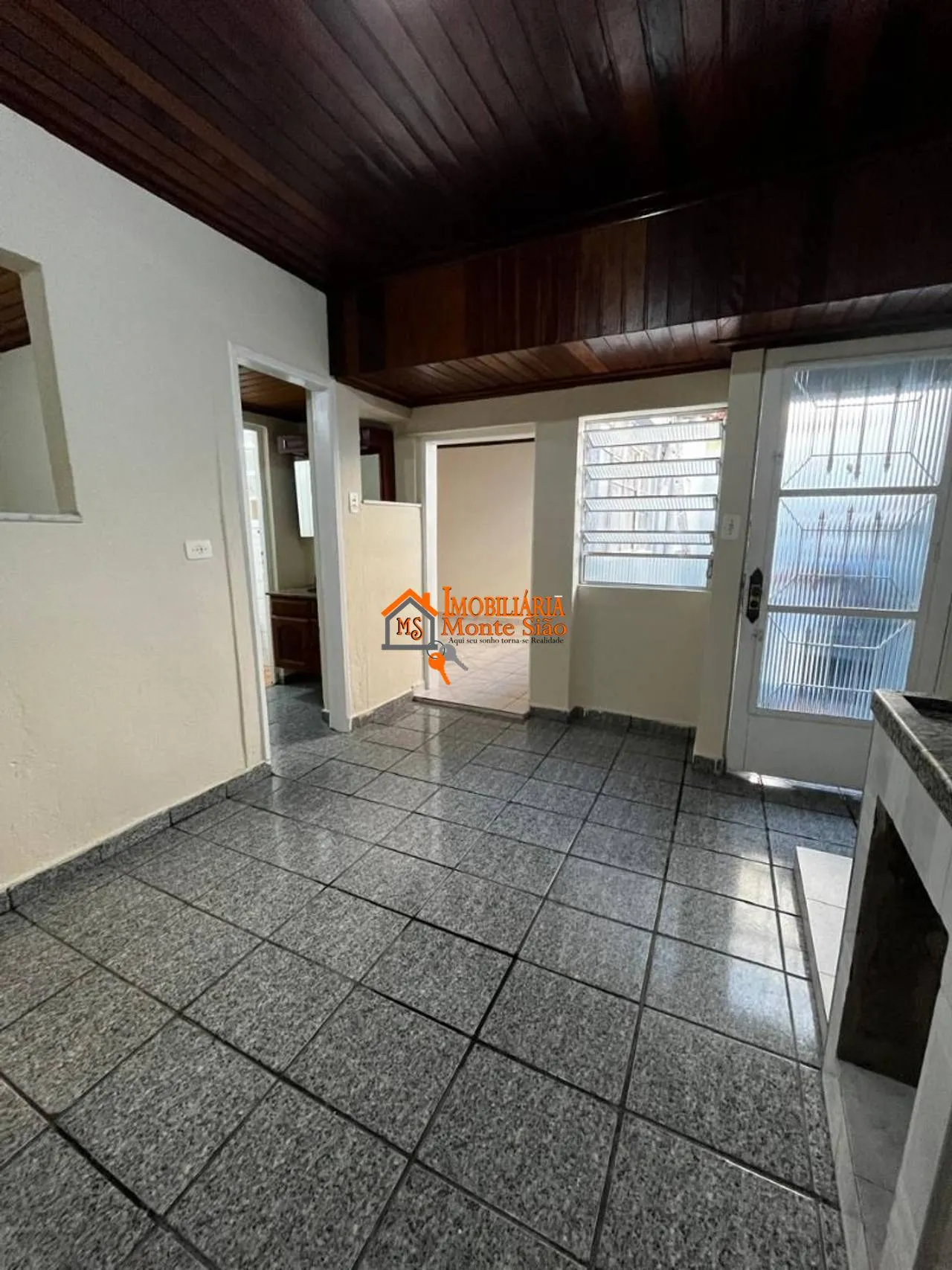 Imagem Sobrado com 4 dormitórios à venda, 238 m² por R$ 640.000,00 - Vila Galvão - Guarulhos/SP