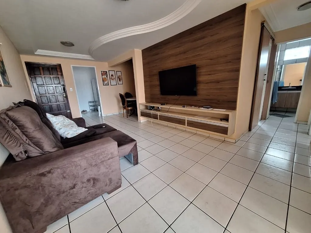 Imagem ? Amplo Apartamento no Coração do Aeroclube ?