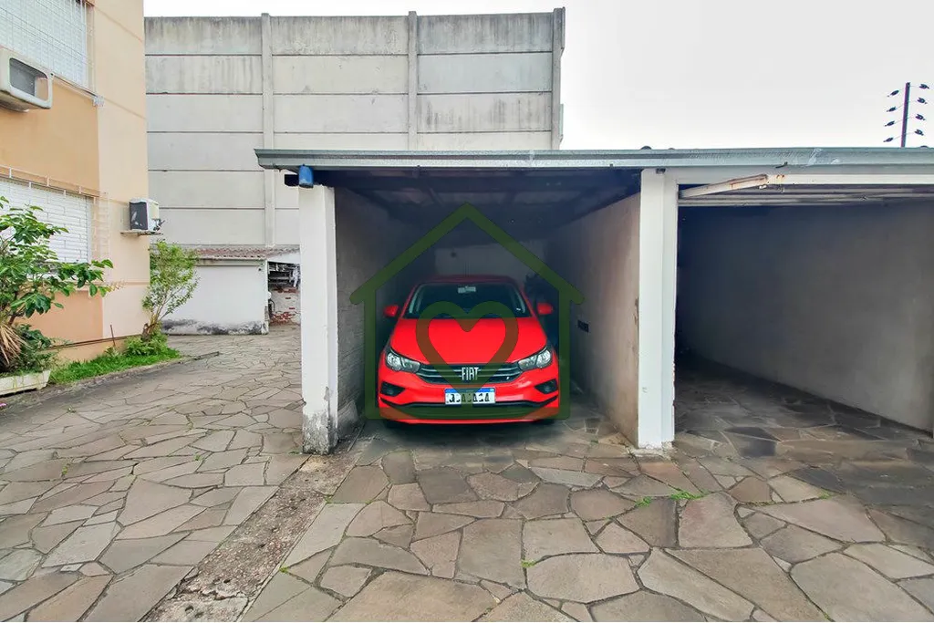 Imagem Este NÃO É um apartamento comum. Em um prédio de construção tradicional e sólida na Av. Otto N...