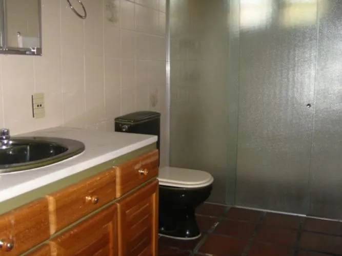 Imagem Casa para Venda - 216m², 3 dormitórios, sendo 1 suites, 2 vagas - Centro