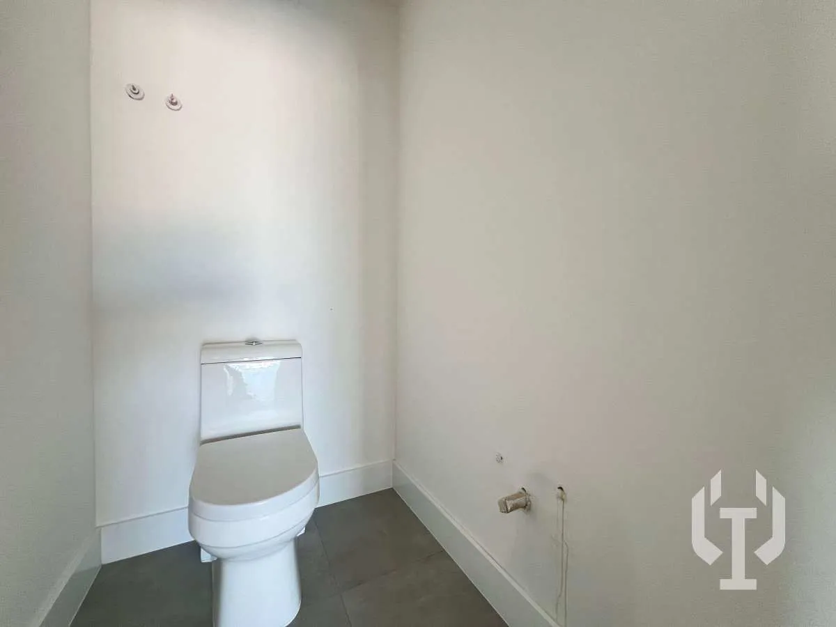 Imagem Apartamento 3 Suítes Quadra Mar em Meia Praia