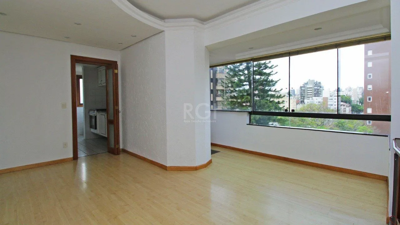 Imagem Apartamento de dois dormitórios e uma vaga de garagem na Rua Marcelo Gama, bairro Auxiliadora em Porto Alegre.
