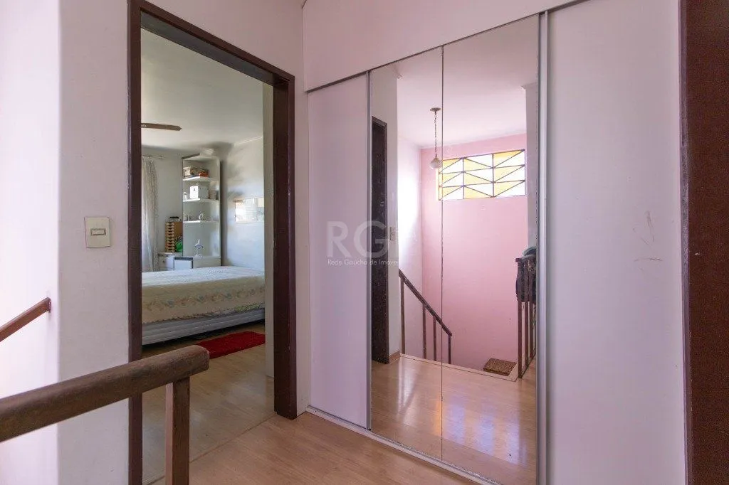 Imagem Casa Sobrado no bairro Cristo Redentor em Porto Alegre