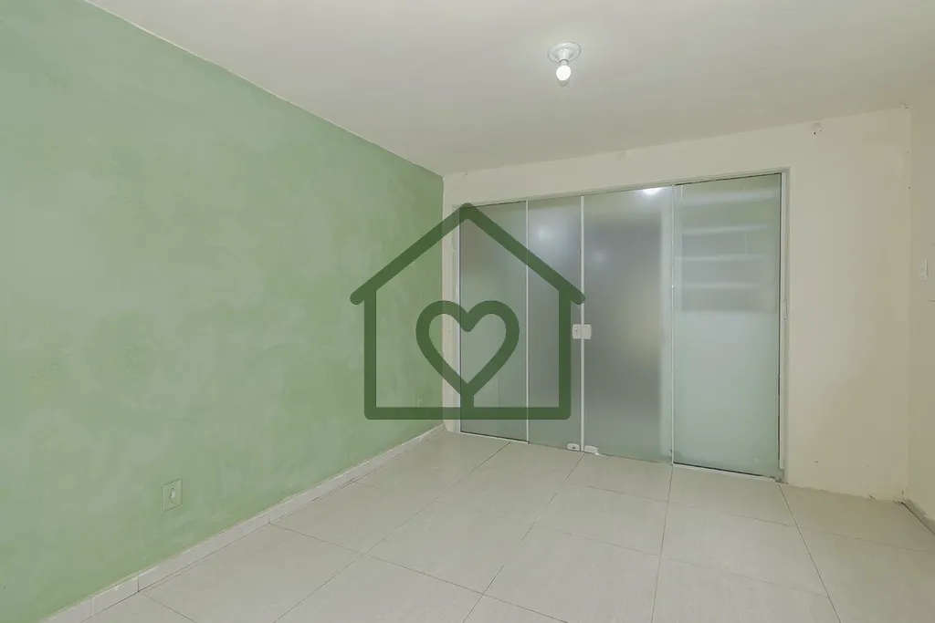 Imagem Casa ampla, no bairro Jardim Itu Sabará, com 3 dormitórios, possibilidade de 2 súites, sala de es...