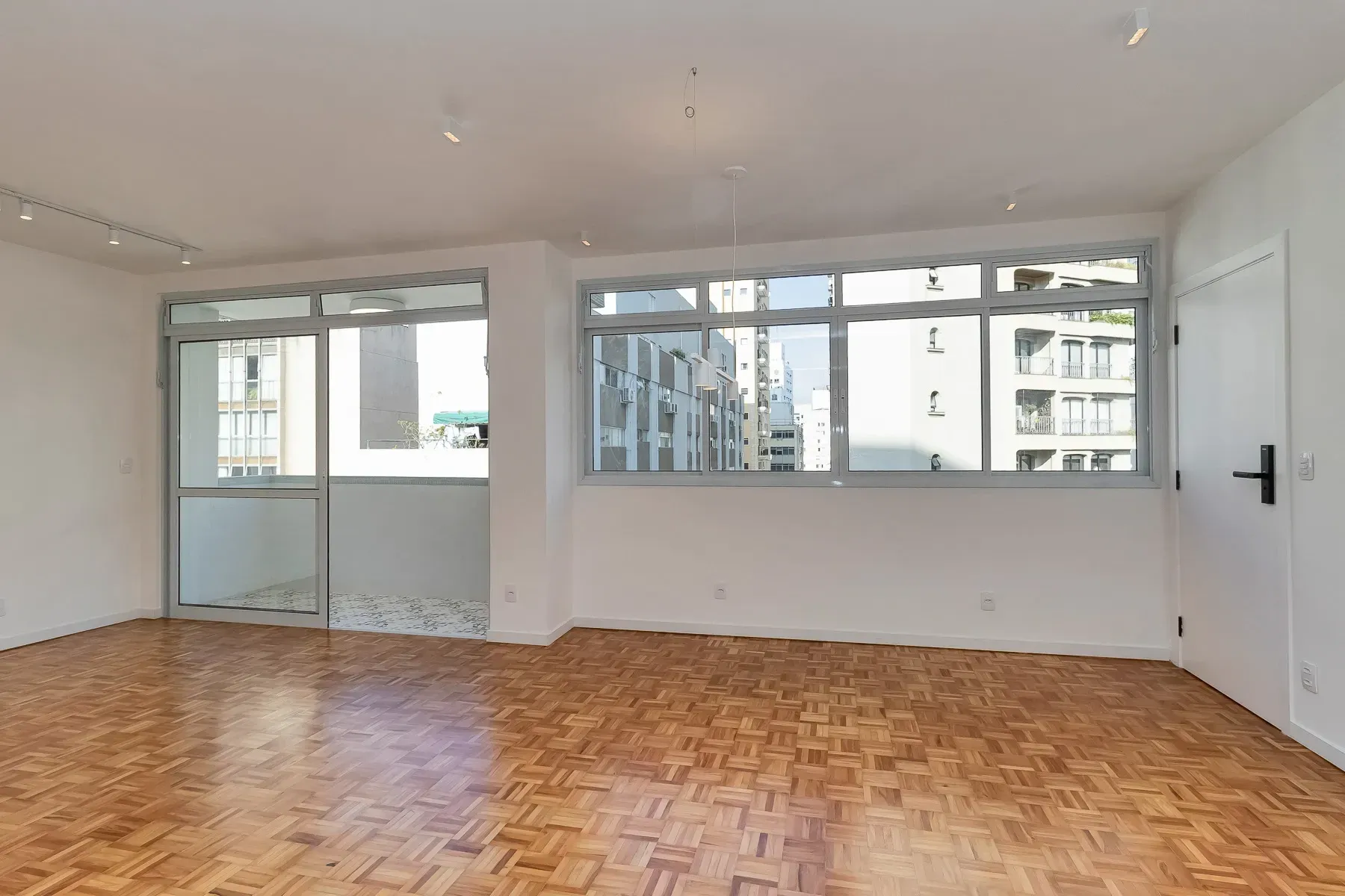 Imagem Apartamento com 2 Quartos à Venda, 107 m² em Jardim Paulista - São Paulo