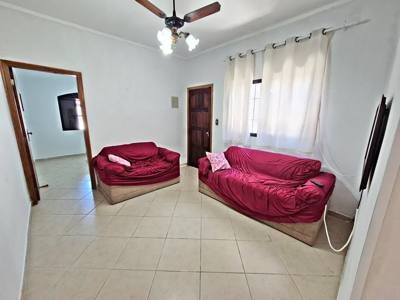 Imagem Casa com 2 Quartos à Venda, 70 m² em Ocian - Praia Grande